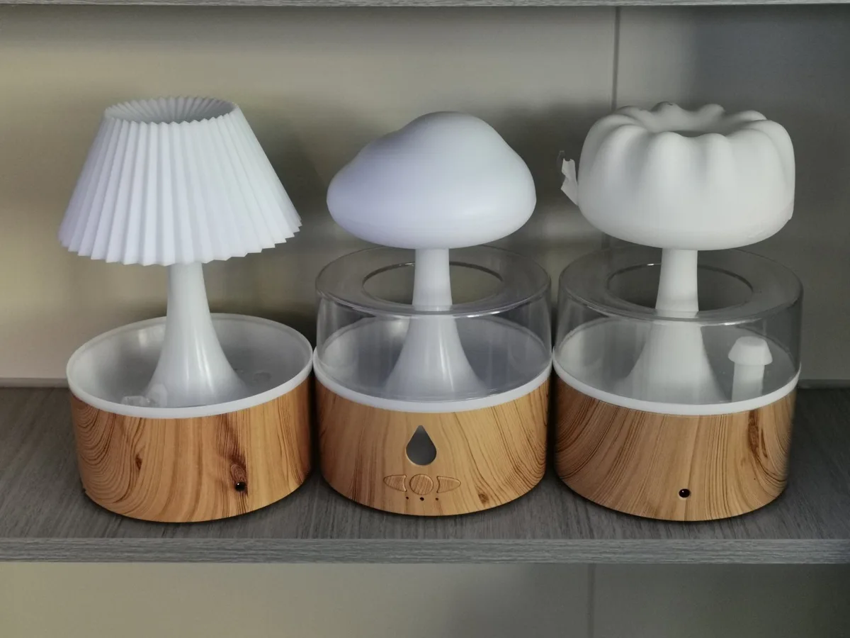 Rain-cloud style diffusers on a shelf