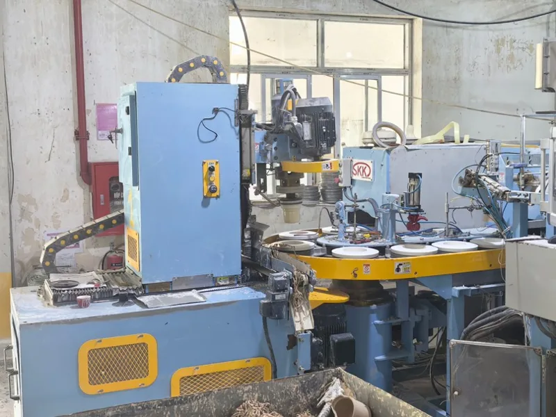 Ceramic forming in Vietnam